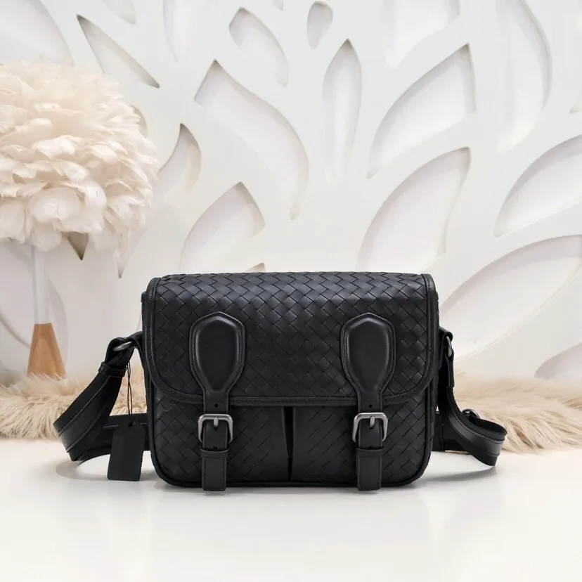 All categories 💚 Top version men’s bags 💚 BV 2024 new BV crossbody bag